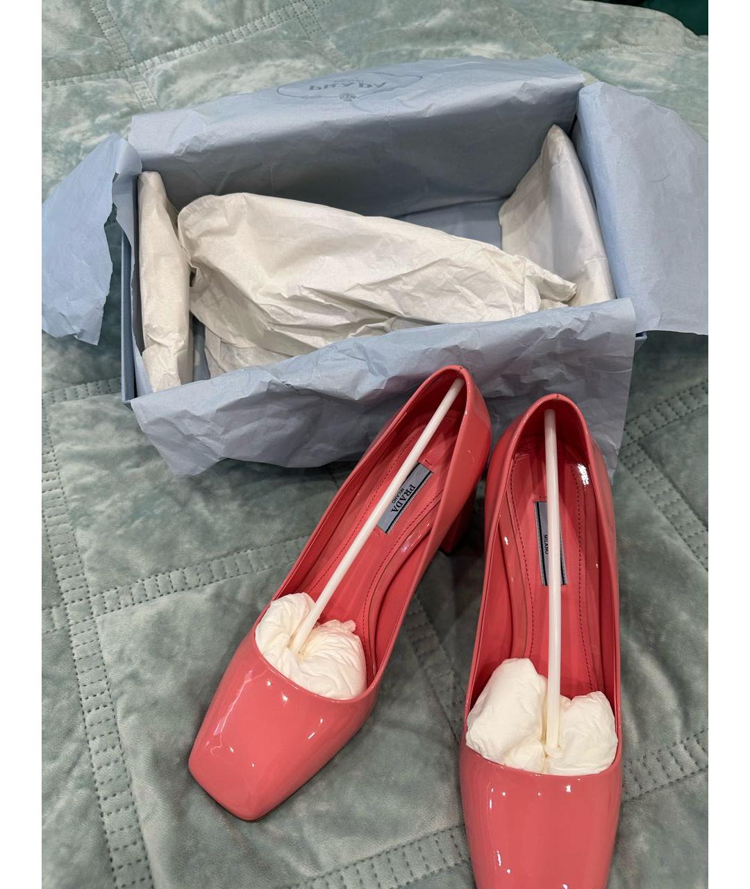 PRADA Коралловые туфли из лакированной кожи, фото 5