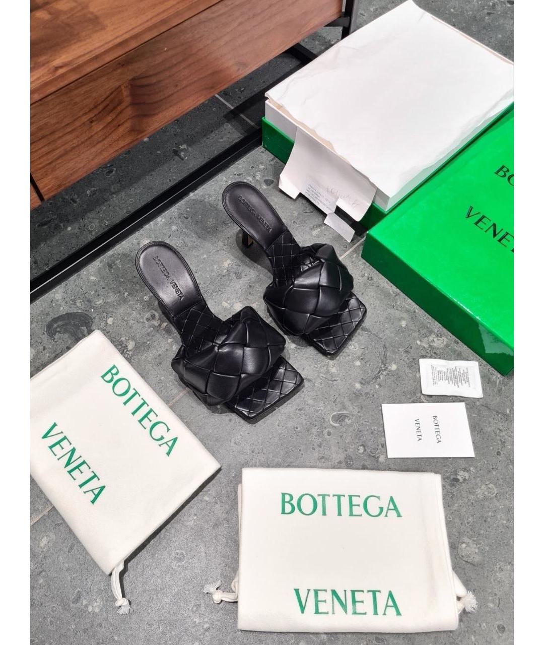 BOTTEGA VENETA Черные кожаные мюли, фото 2