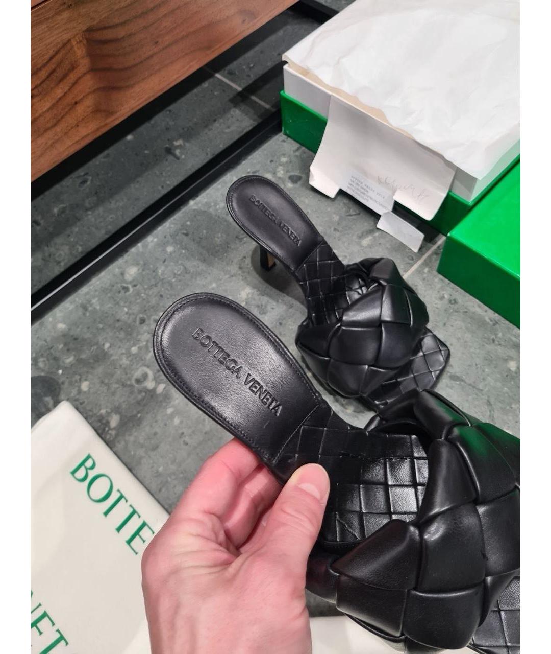 BOTTEGA VENETA Черные кожаные мюли, фото 4
