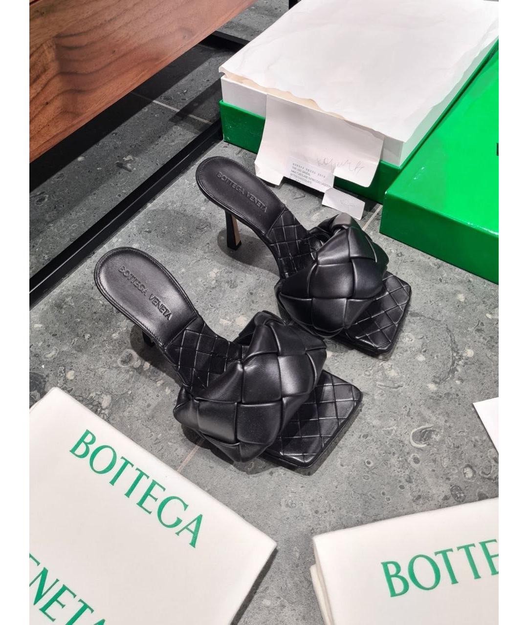 BOTTEGA VENETA Черные кожаные мюли, фото 7