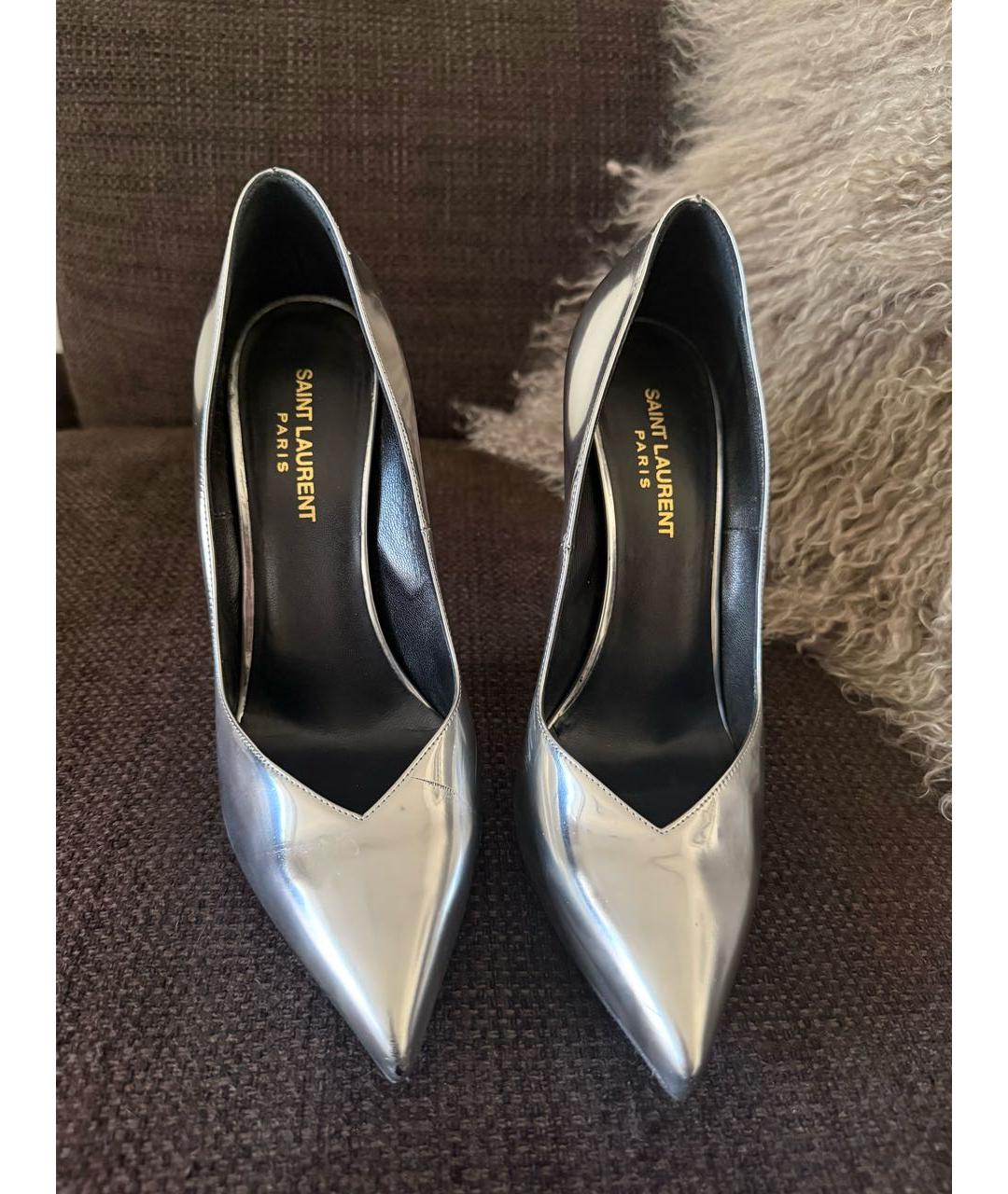 SAINT LAURENT Серебряные туфли из лакированной кожи, фото 3