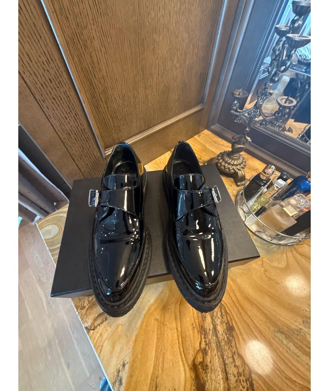 SAINT LAURENT Черные лоферы из лакированной кожи, фото 2