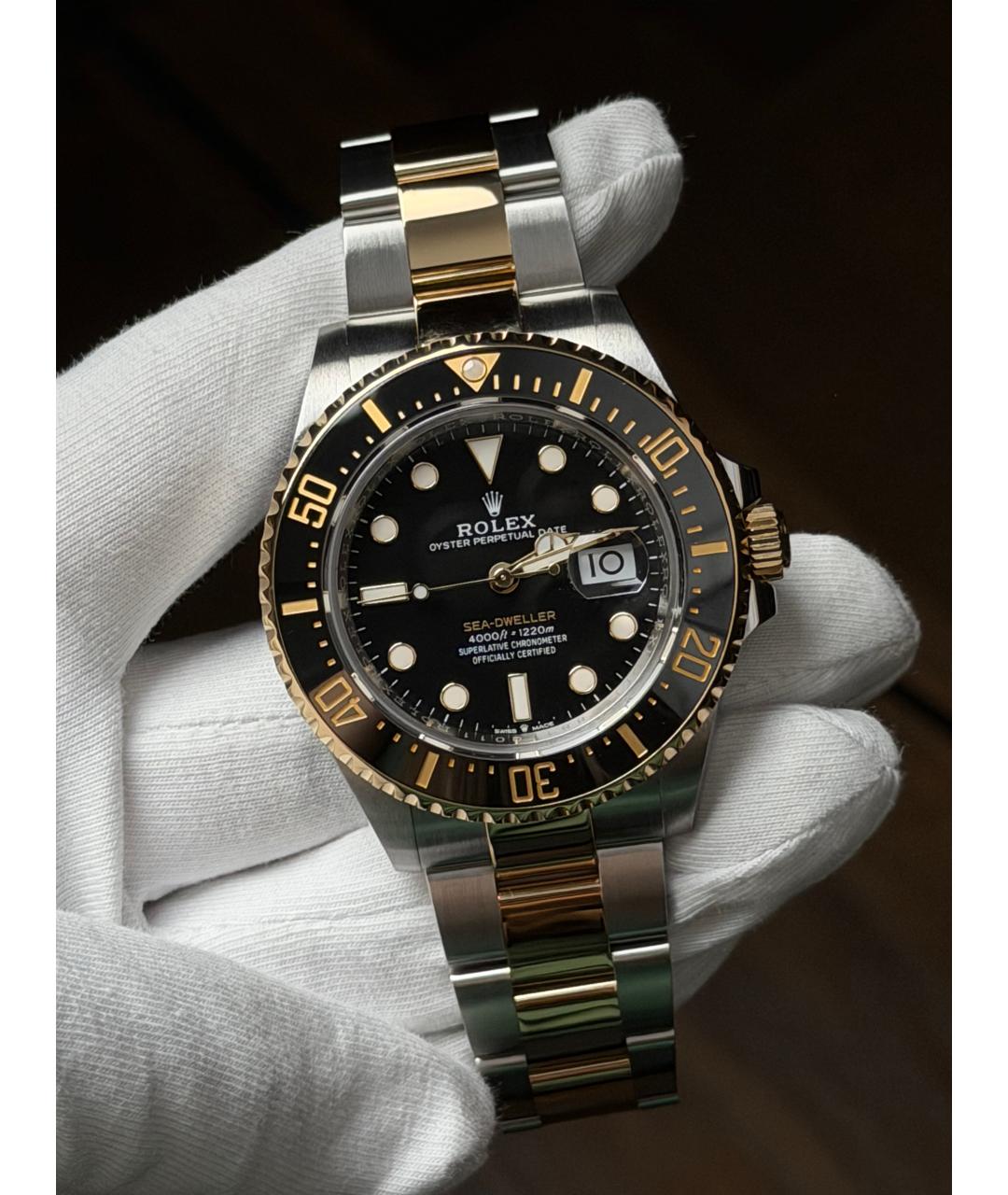ROLEX Черные часы из желтого золота, фото 2
