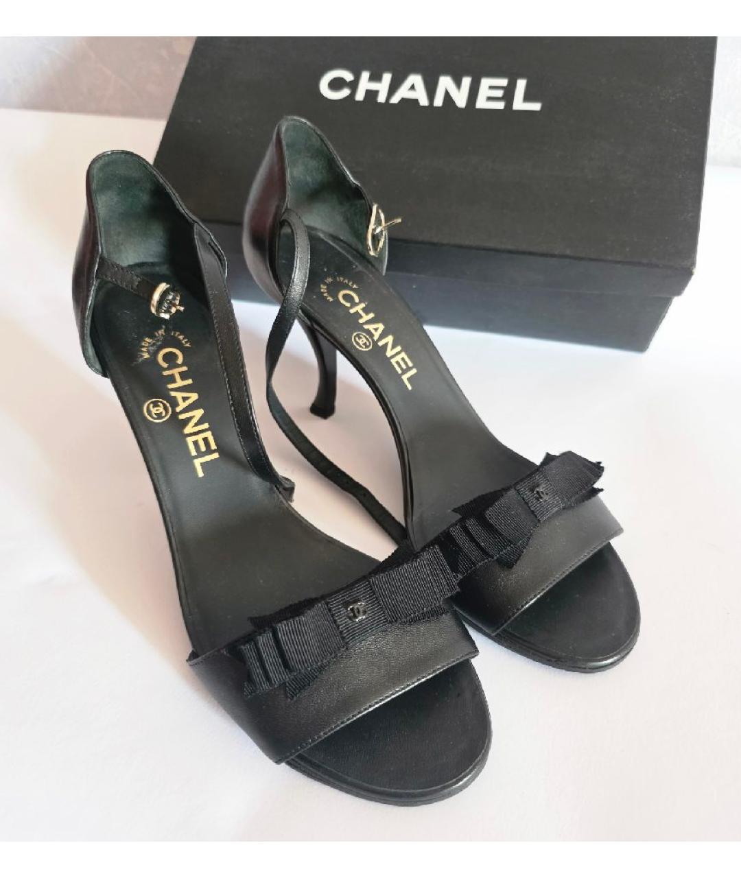 CHANEL Черные кожаные босоножки, фото 2