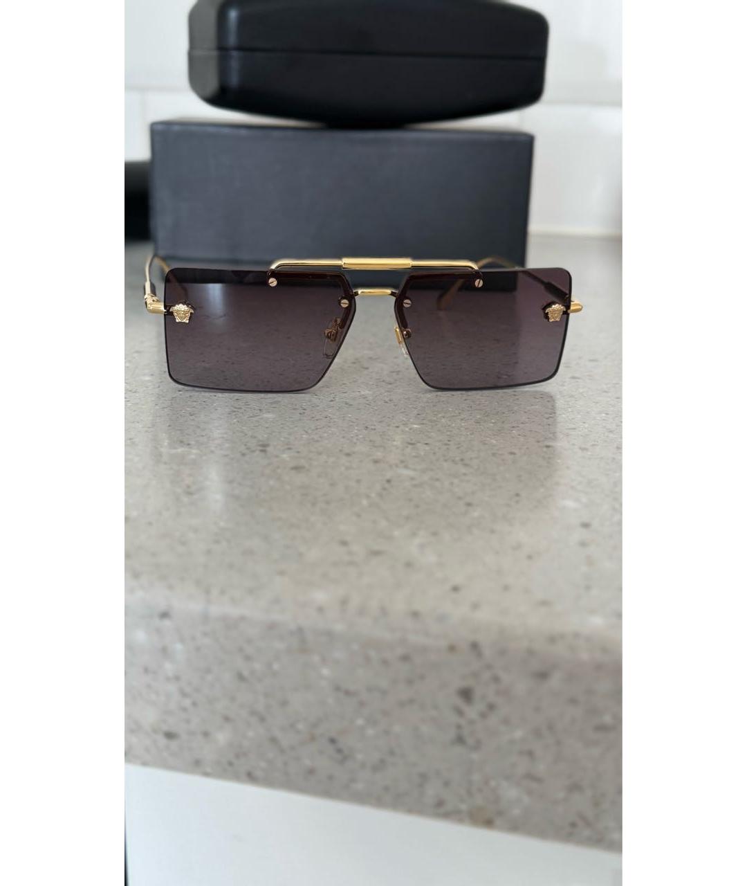VERSACE Золотые металлические солнцезащитные очки, фото 3