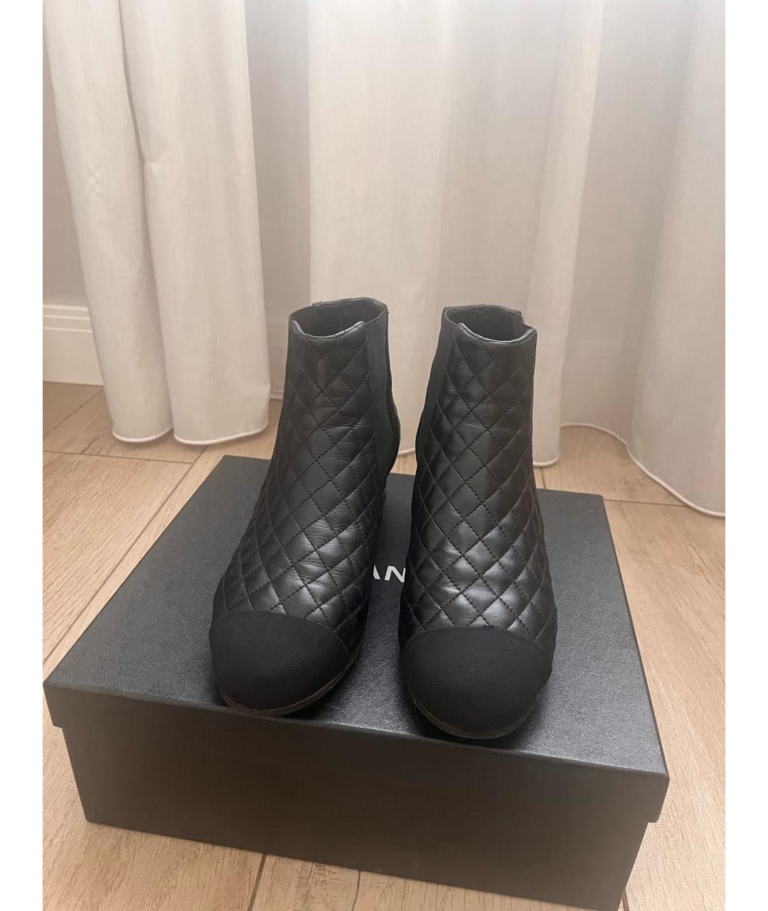 CHANEL Черные кожаные полусапоги, фото 2