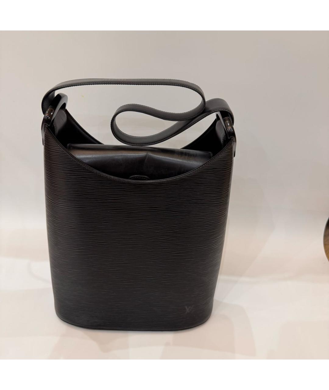 LOUIS VUITTON Черная кожаная сумка тоут, фото 3