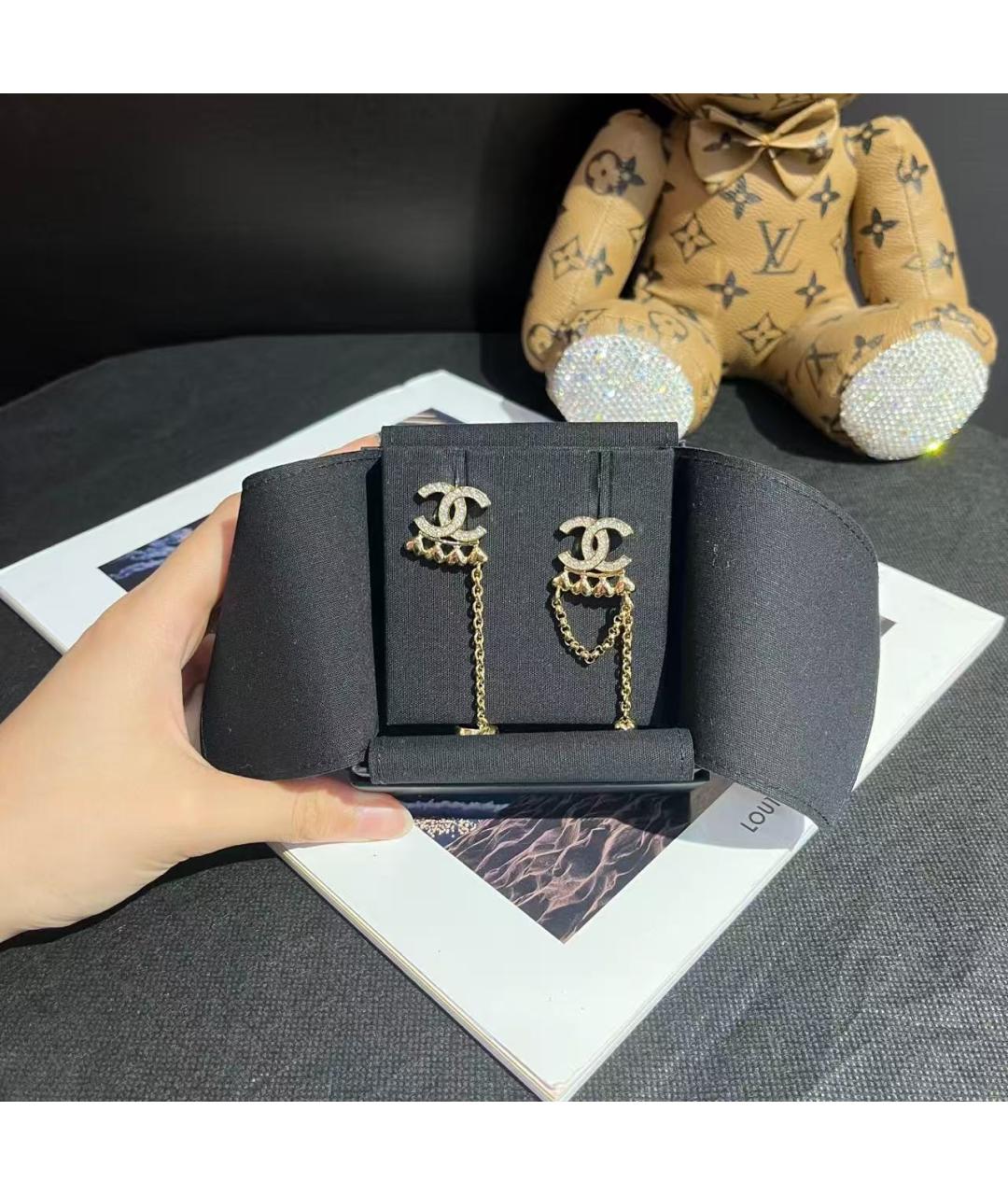 CHANEL Золотые серьги, фото 2