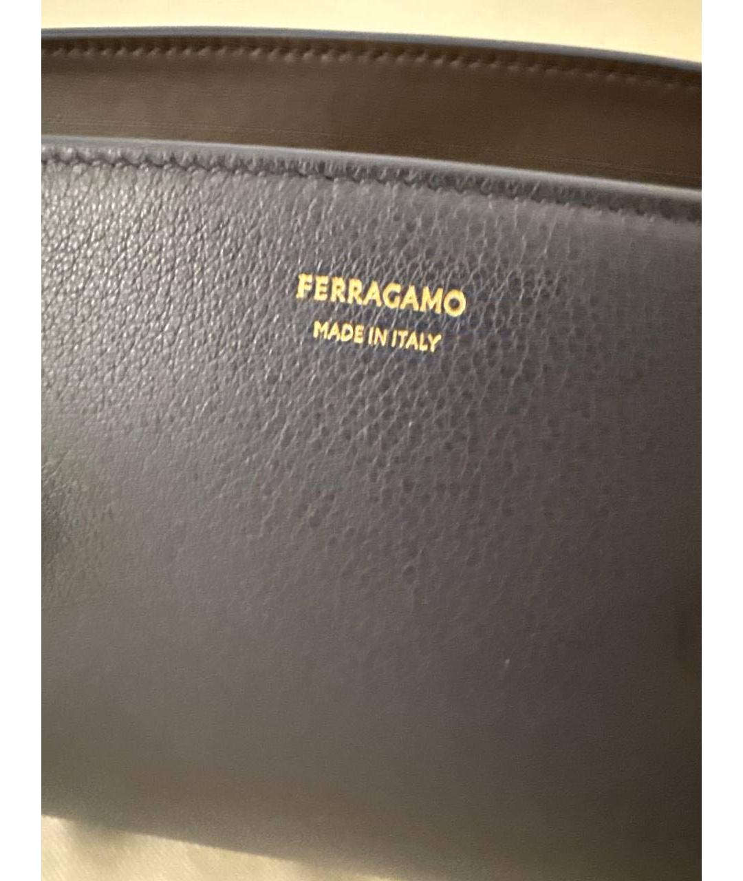 FERRAGAMO Темно-синяя кожаная сумка через плечо, фото 8