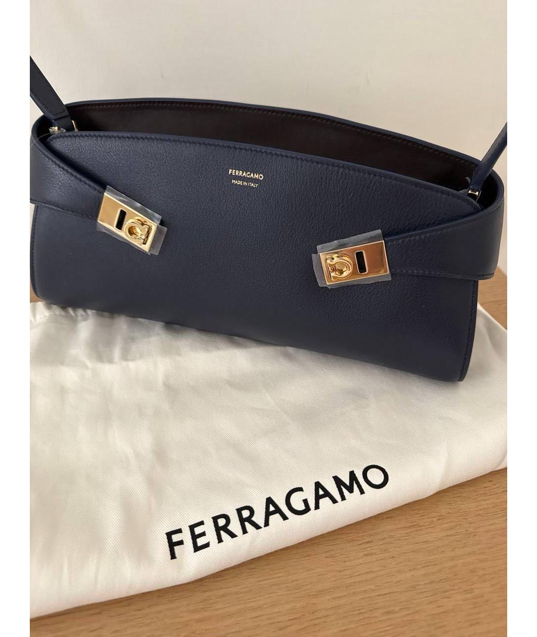 FERRAGAMO Темно-синяя кожаная сумка через плечо, фото 5