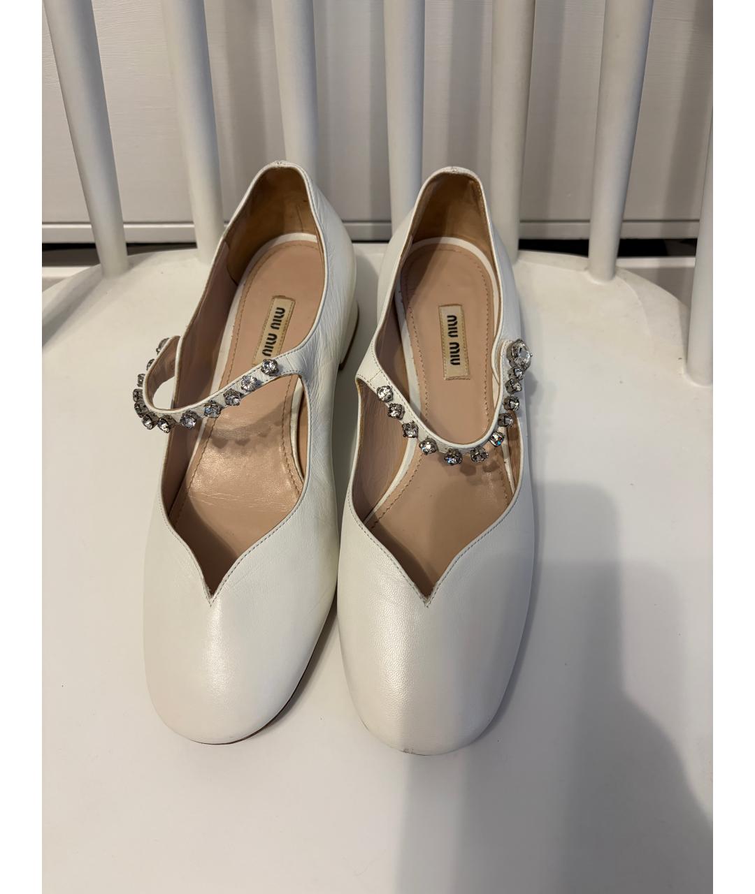 MIU MIU Белые кожаные туфли, фото 4