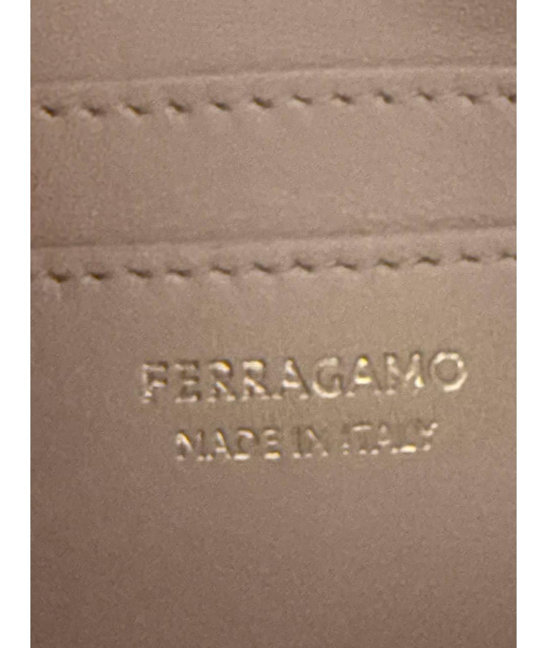FERRAGAMO Бежевая кожаная сумка через плечо, фото 4