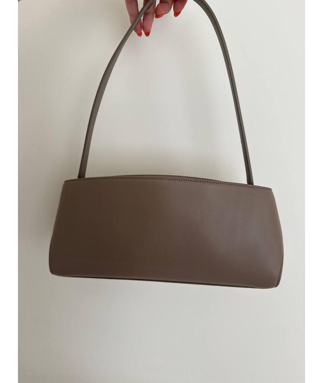 FERRAGAMO Бежевая кожаная сумка через плечо, фото 3