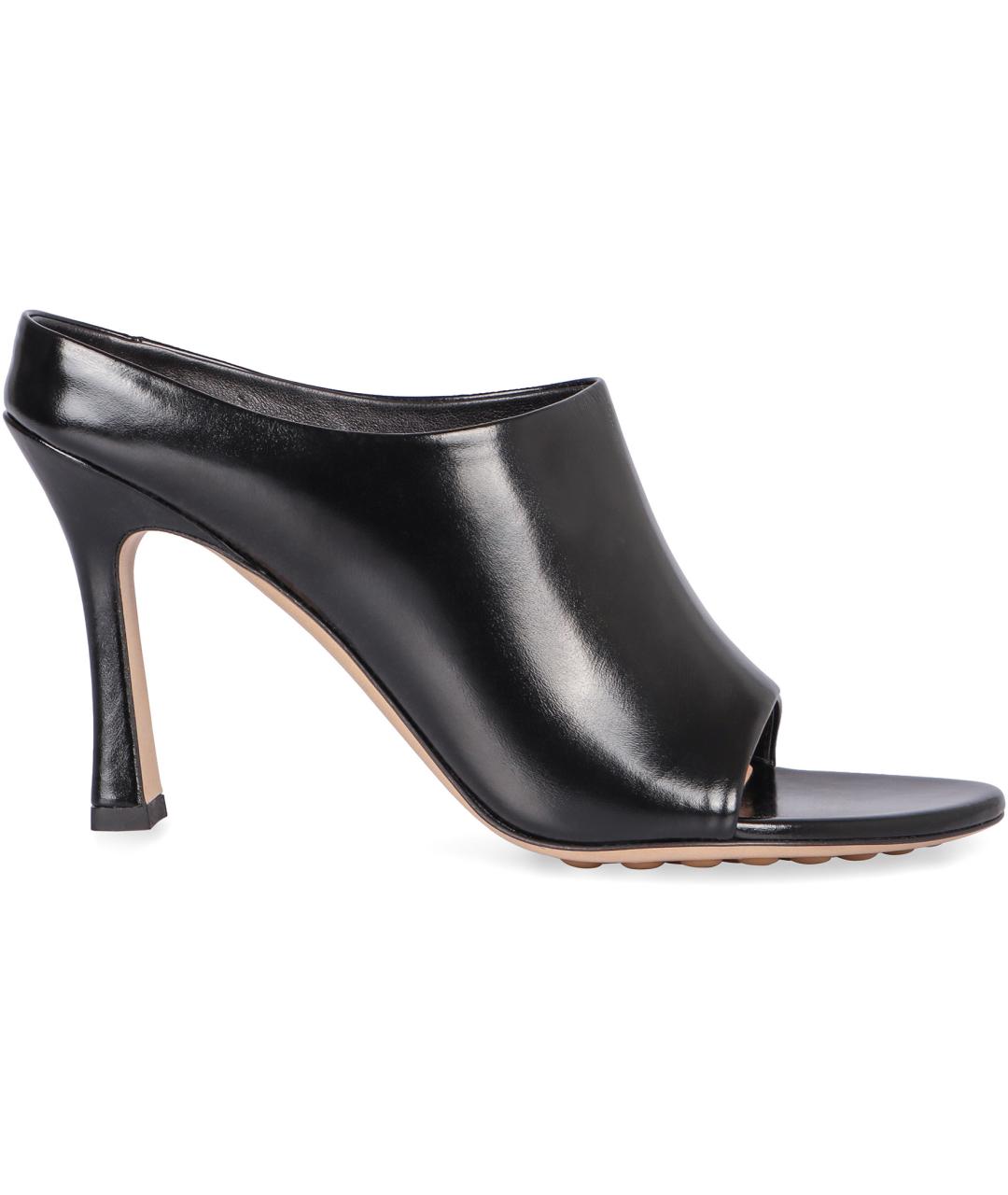 BOTTEGA VENETA Черные кожаные мюли, фото 1