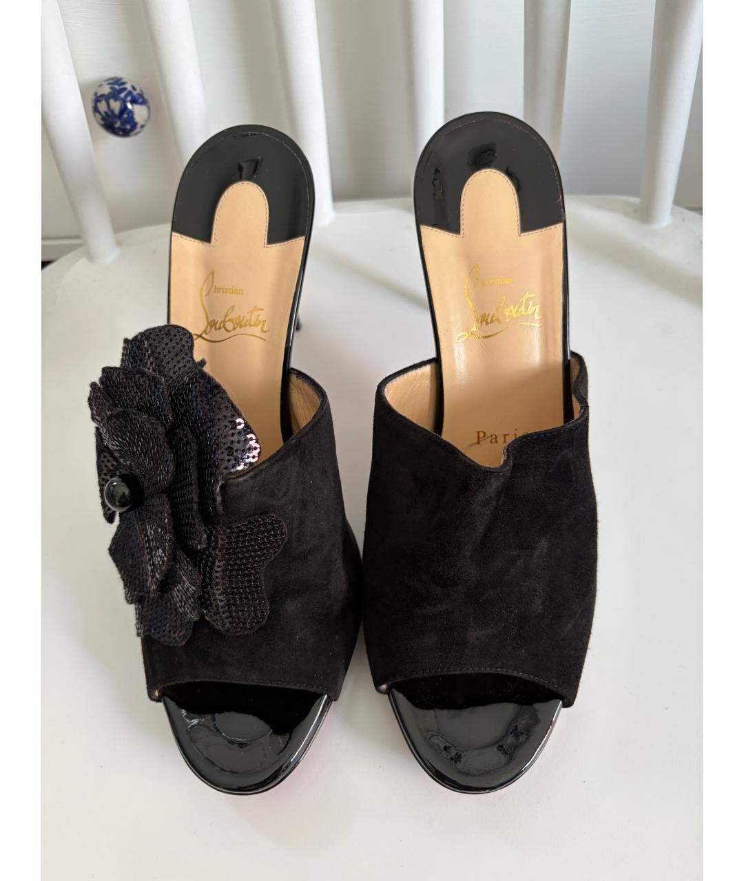 CHRISTIAN LOUBOUTIN Черные замшевые мюли, фото 4