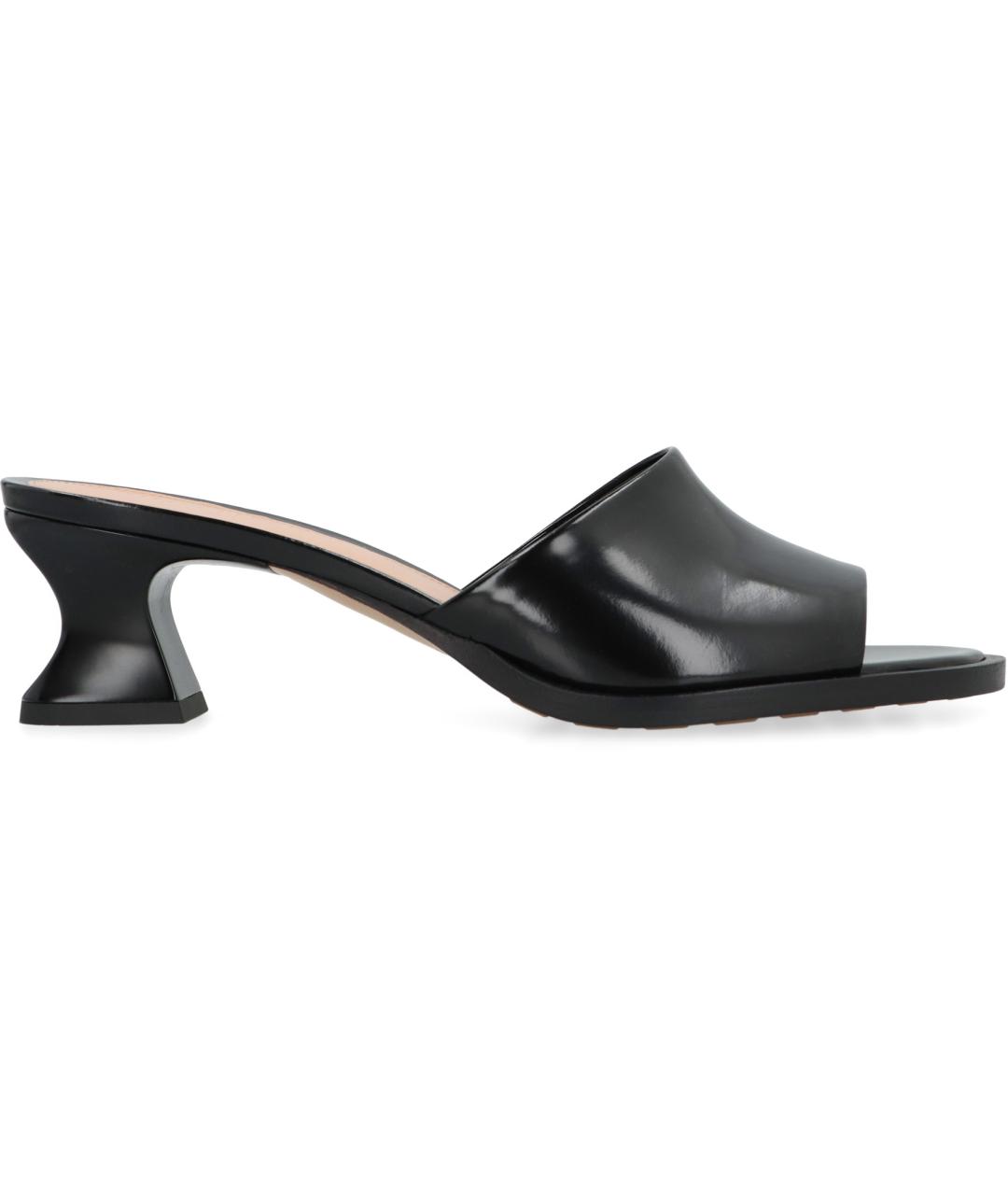 BOTTEGA VENETA Черные кожаные мюли, фото 1