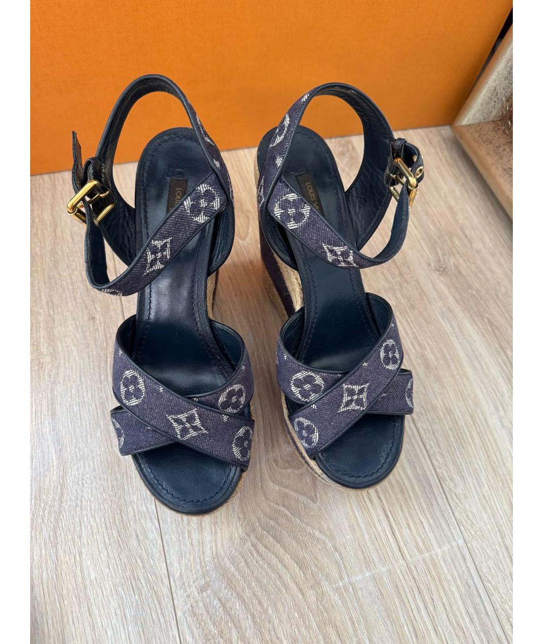 LOUIS VUITTON Синие текстильные босоножки, фото 6