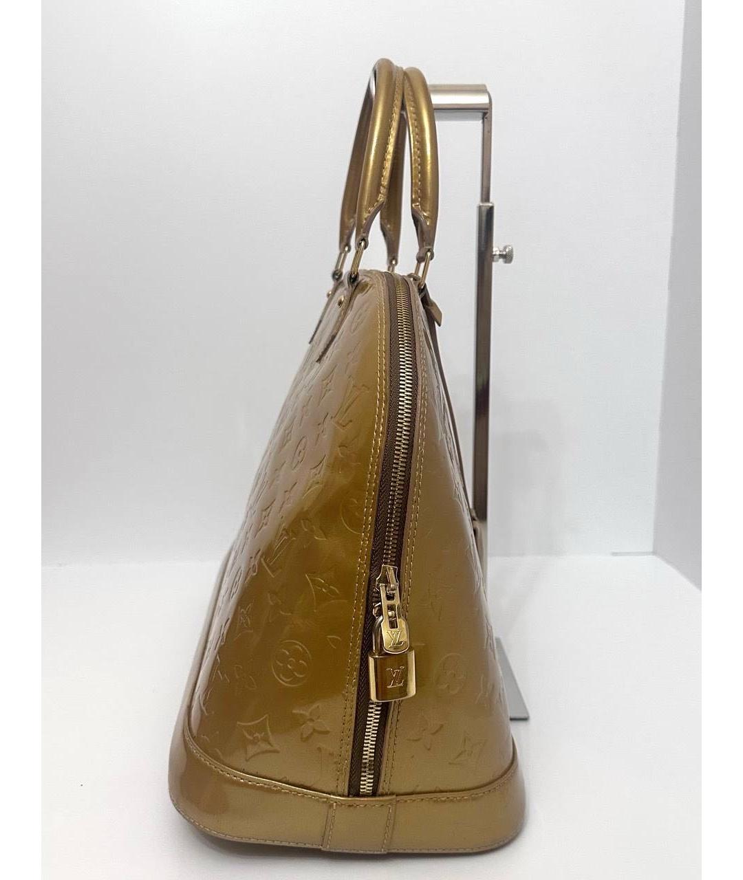 LOUIS VUITTON Золотая сумка с короткими ручками из лакированной кожи, фото 8