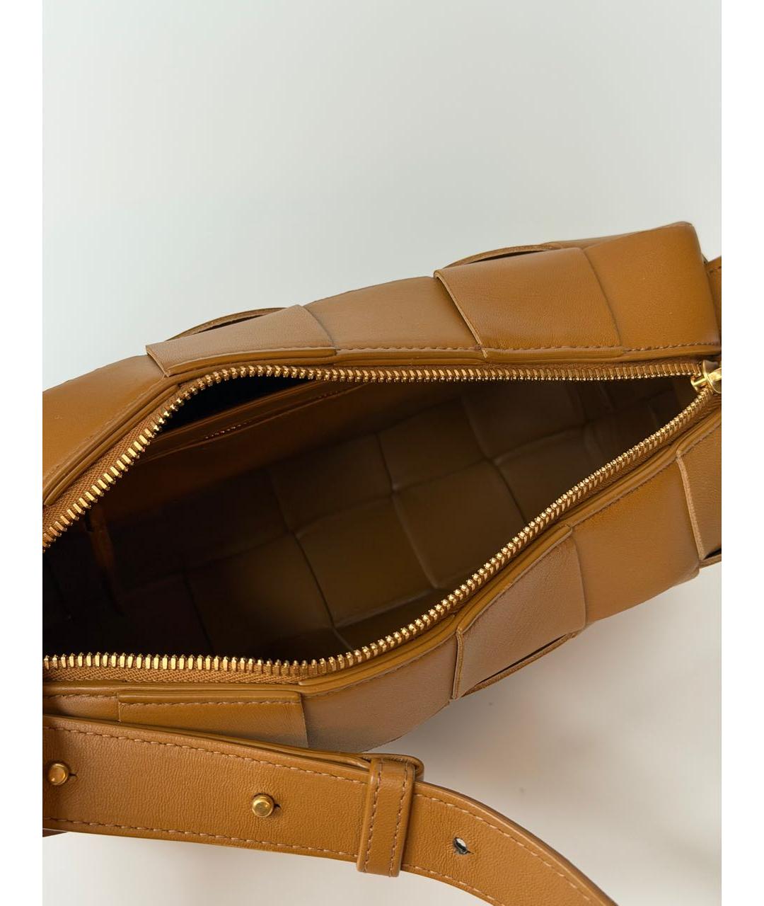 BOTTEGA VENETA Коричневая кожаная сумка через плечо, фото 4