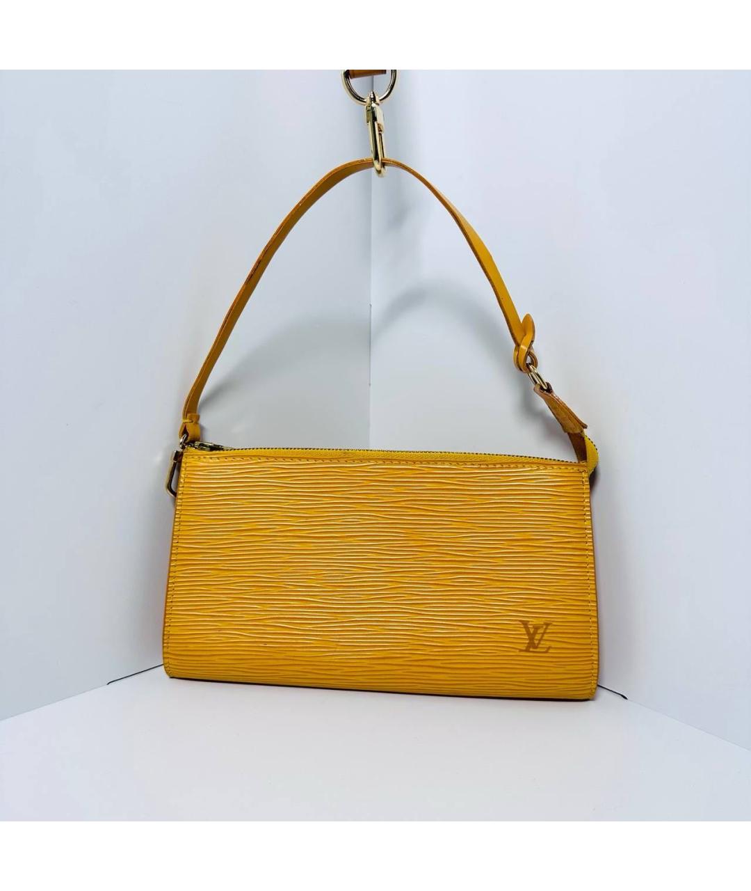 LOUIS VUITTON Желтая кожаная сумка с короткими ручками, фото 8