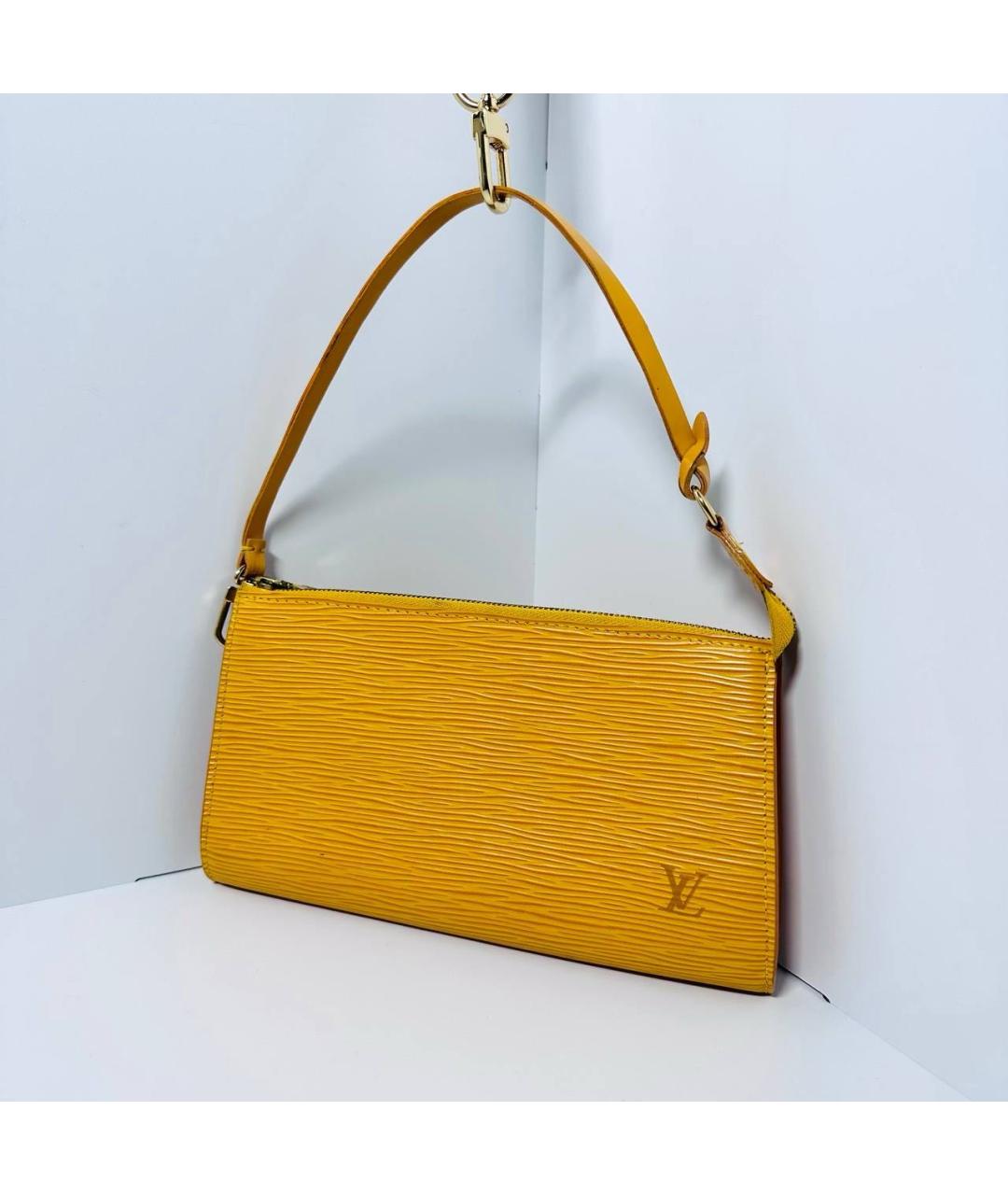 LOUIS VUITTON Желтая кожаная сумка с короткими ручками, фото 2