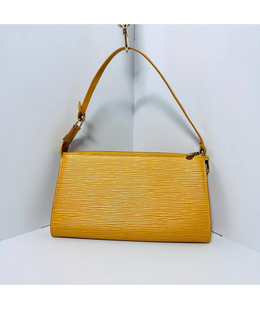 LOUIS VUITTON Желтая кожаная сумка с короткими ручками, фото 3