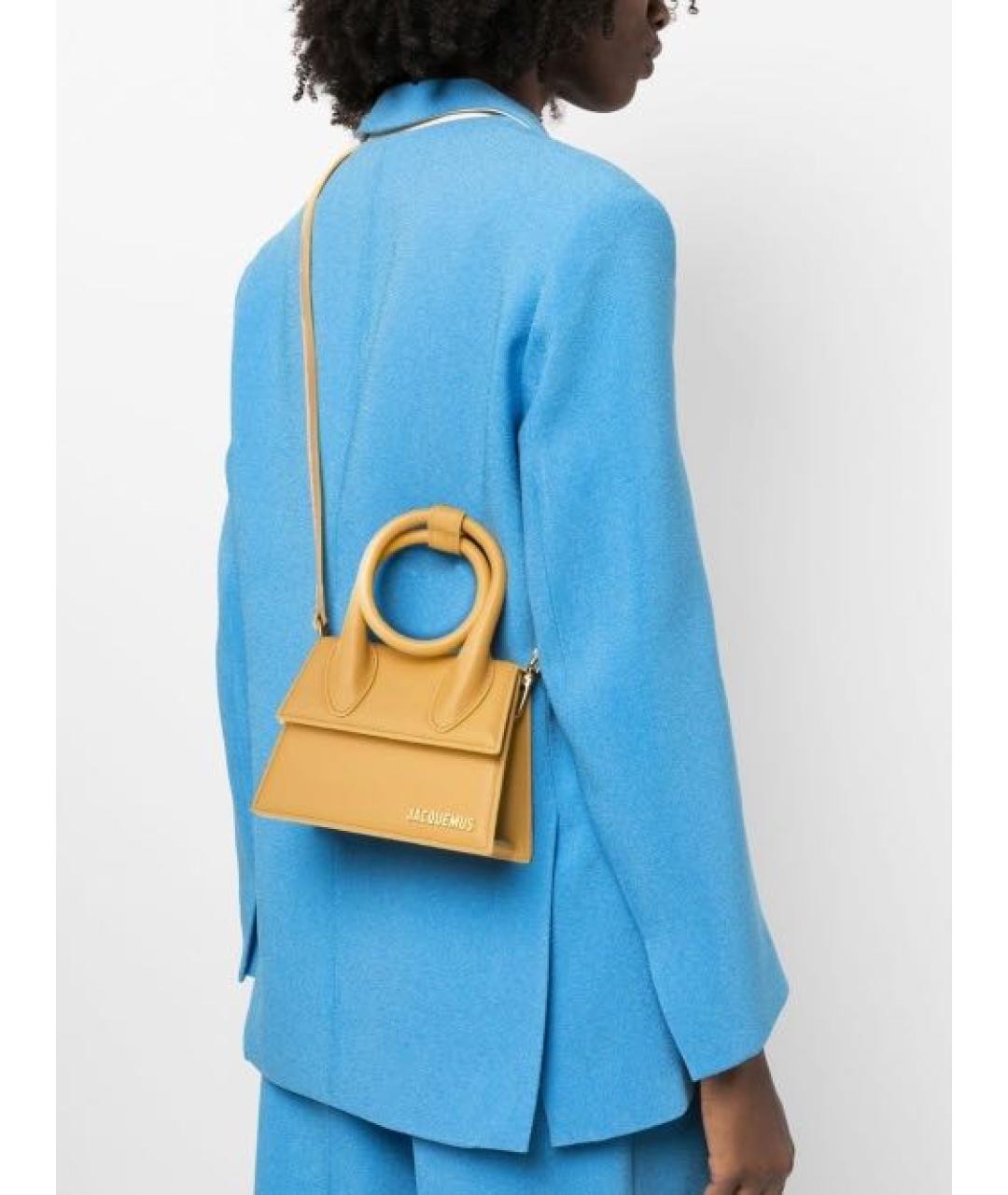 JACQUEMUS Горчичная кожаная сумка с короткими ручками, фото 6