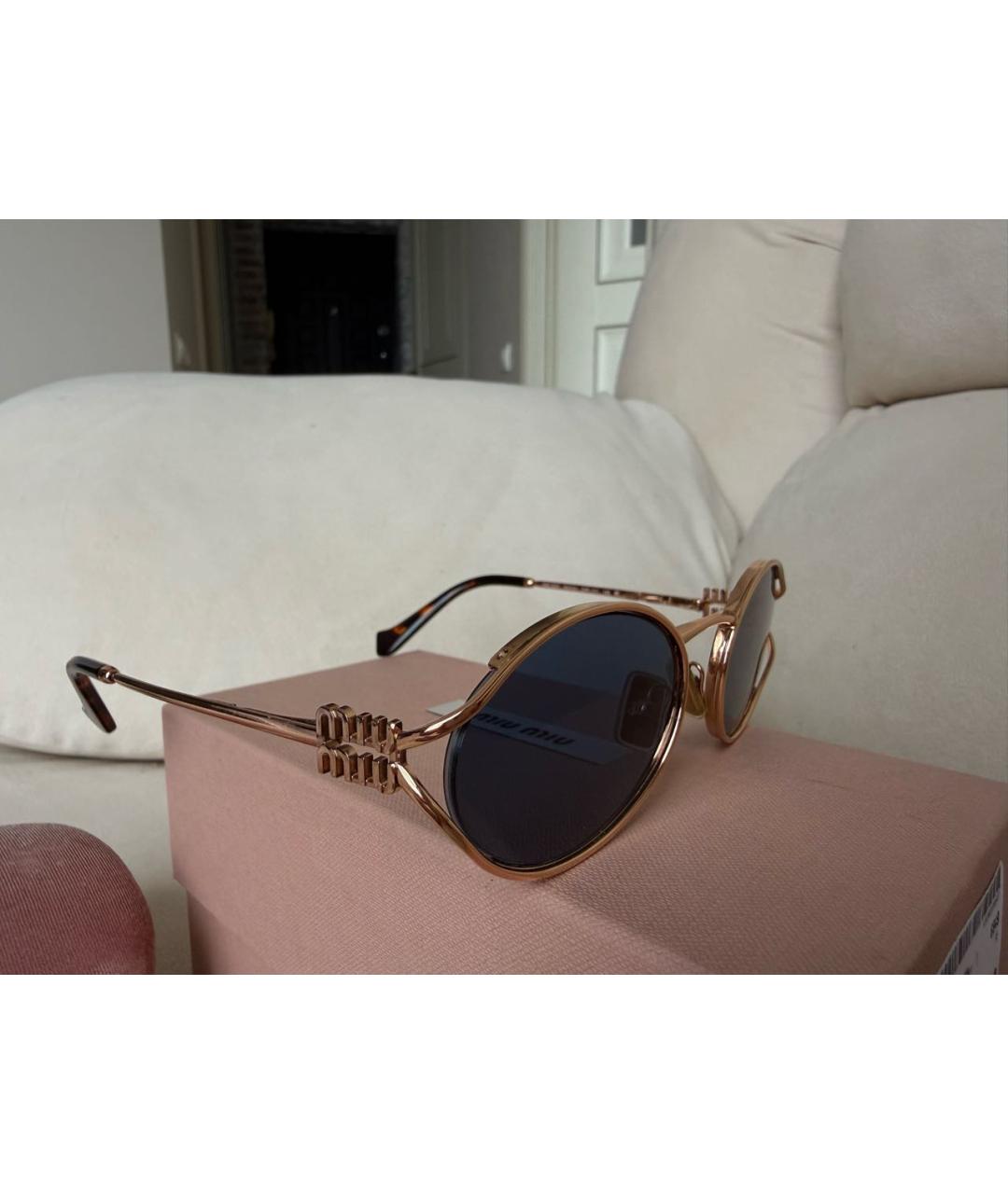 MIU MIU Розовые металлические солнцезащитные очки, фото 3