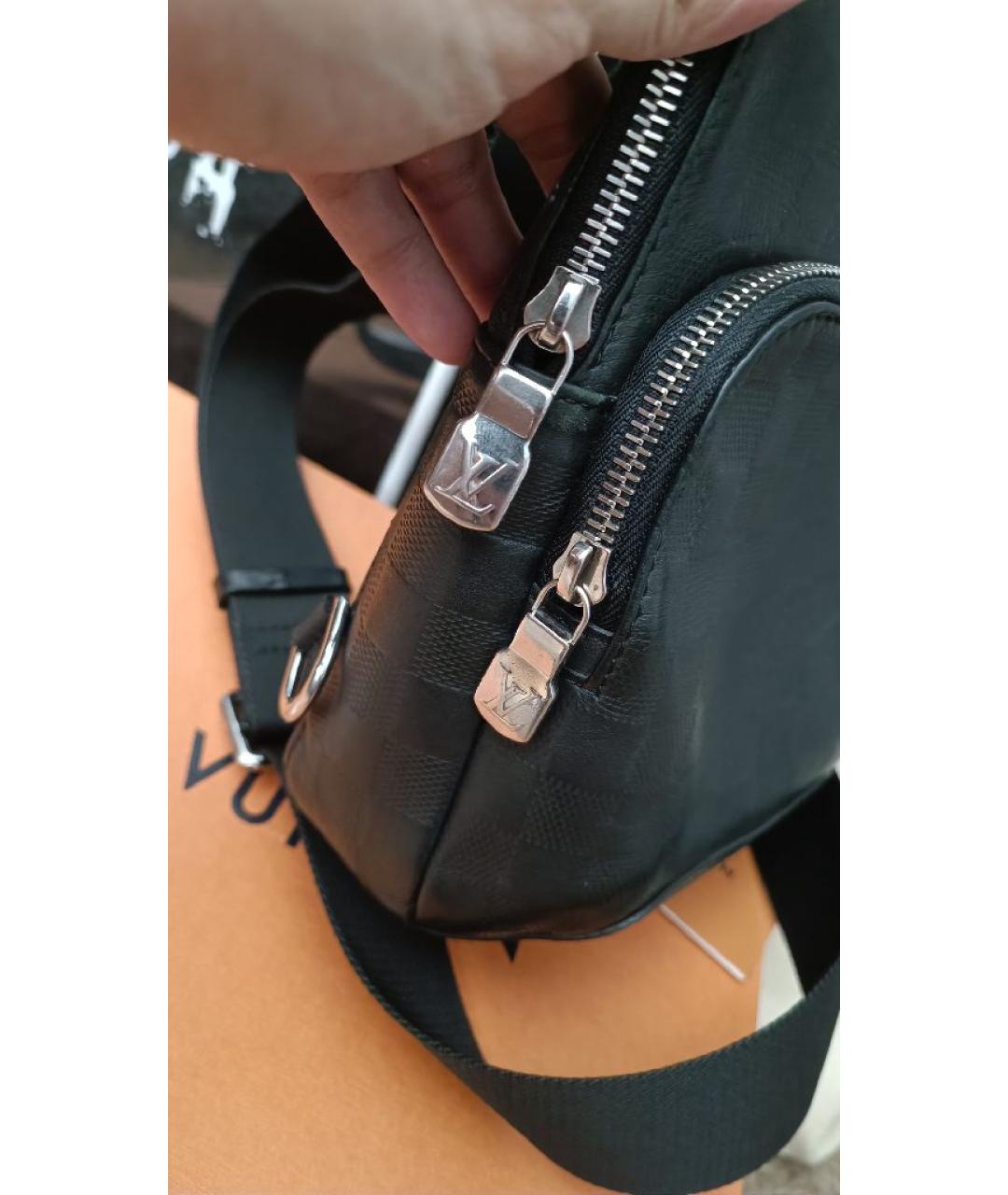 LOUIS VUITTON Черная кожаная сумка на плечо, фото 8