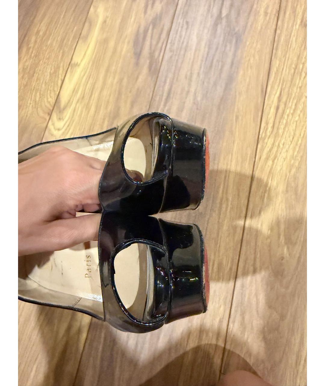 CHRISTIAN LOUBOUTIN Черные туфли из лакированной кожи, фото 5