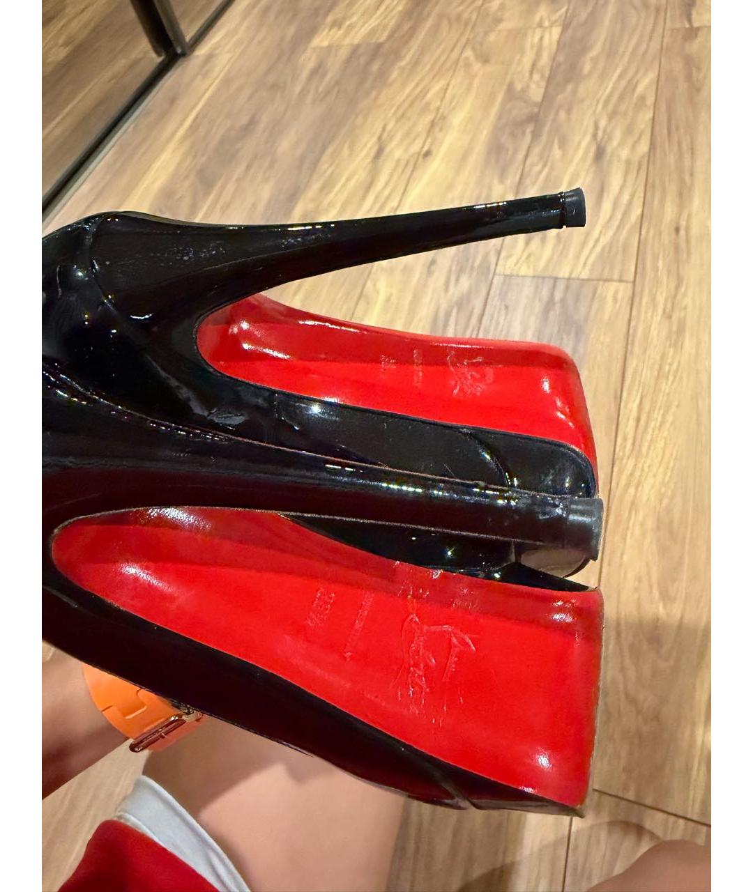 CHRISTIAN LOUBOUTIN Черные туфли из лакированной кожи, фото 7