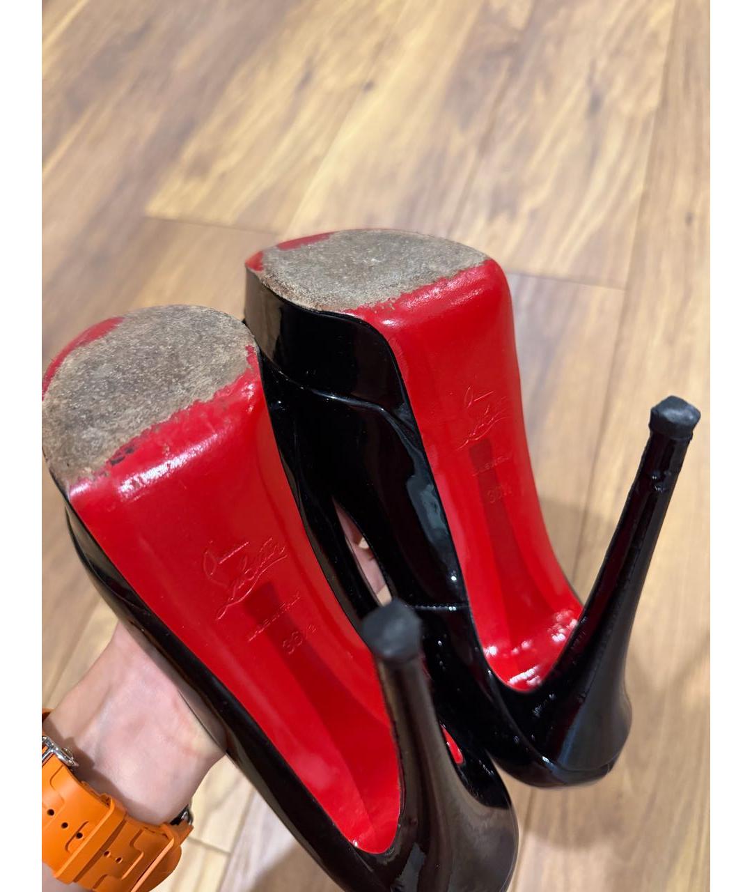 CHRISTIAN LOUBOUTIN Черные туфли из лакированной кожи, фото 6
