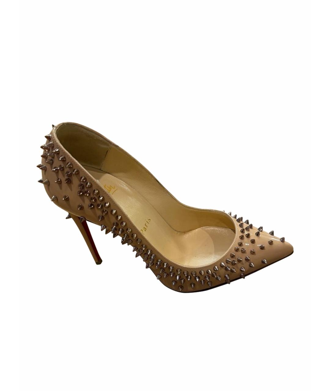 CHRISTIAN LOUBOUTIN Бежевые туфли из лакированной кожи, фото 1