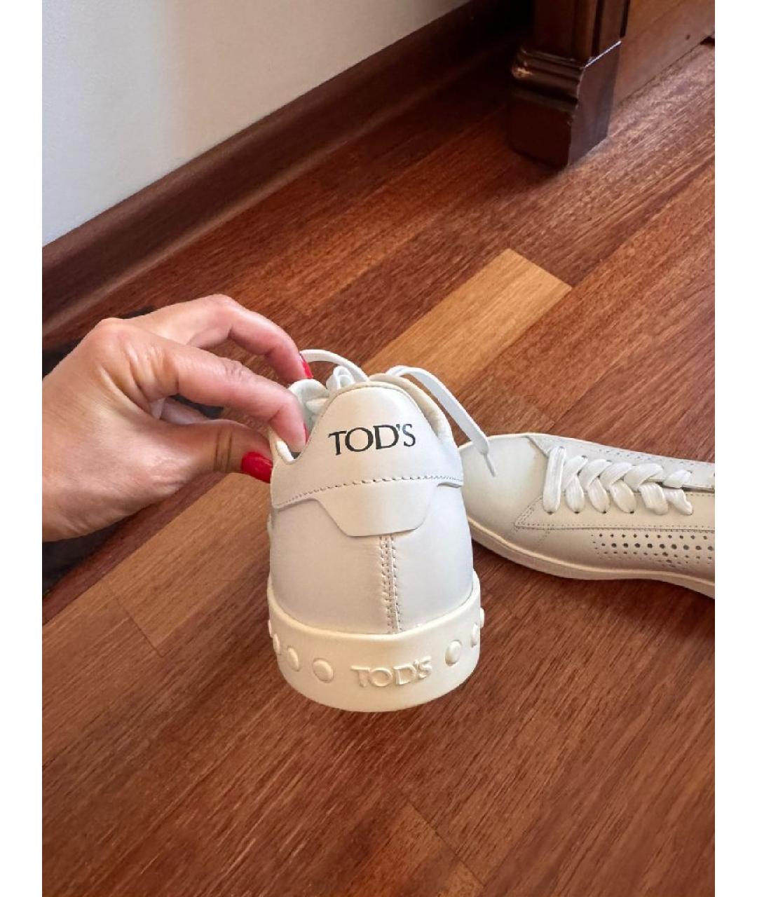 TOD'S Белые кожаные кеды, фото 3