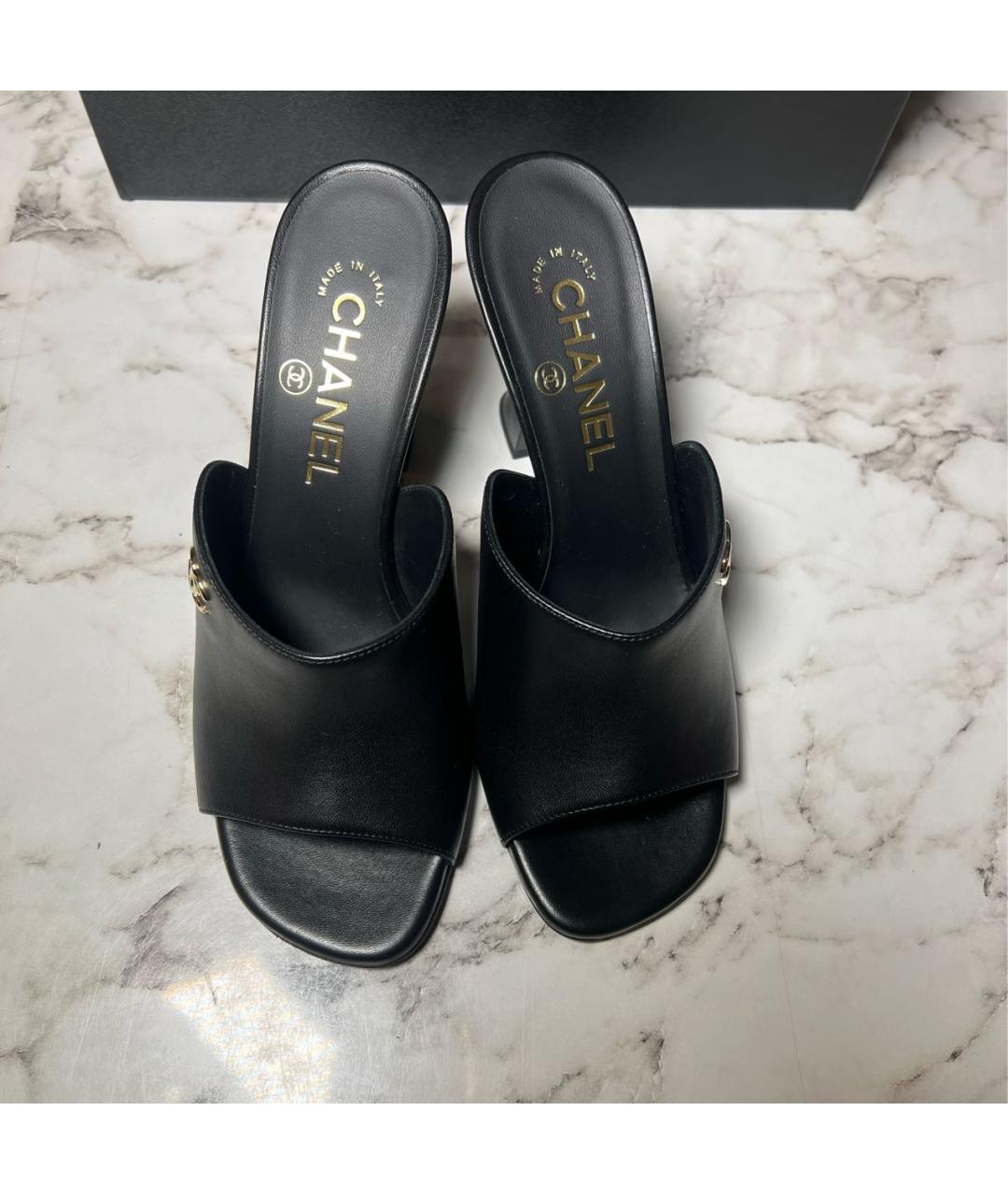 CHANEL Черные кожаные мюли, фото 3