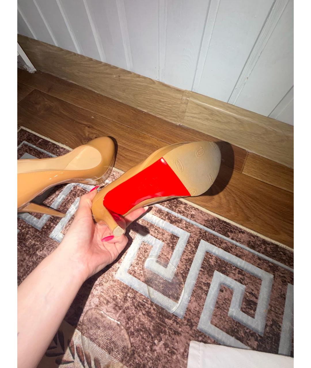CHRISTIAN LOUBOUTIN Бежевые кожаные туфли, фото 5