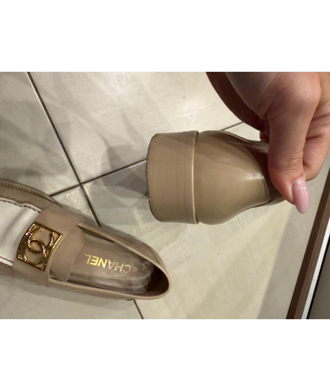 CHANEL Бежевые кожаные лоферы, фото 6
