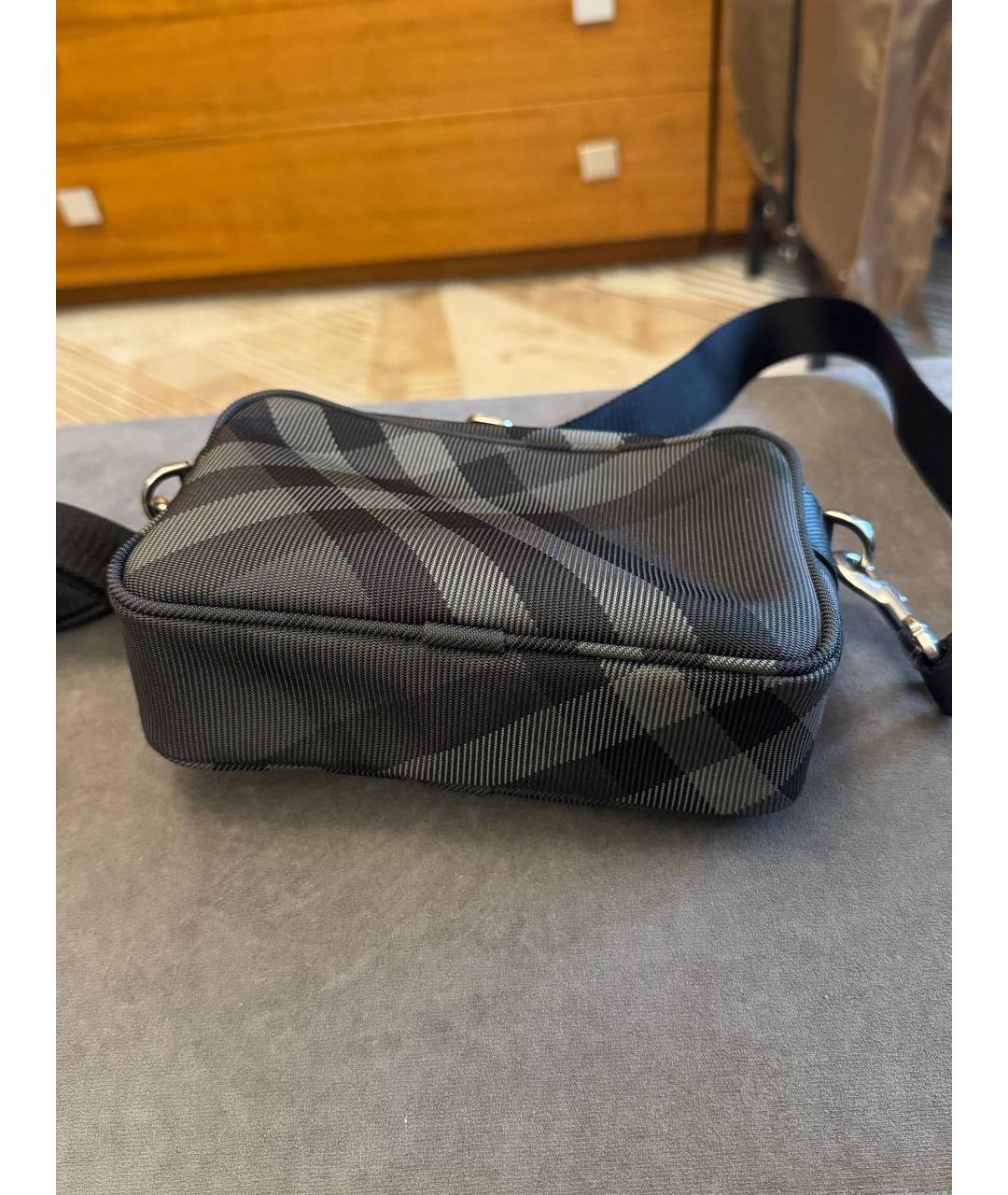 BURBERRY Черная сумка на плечо, фото 3