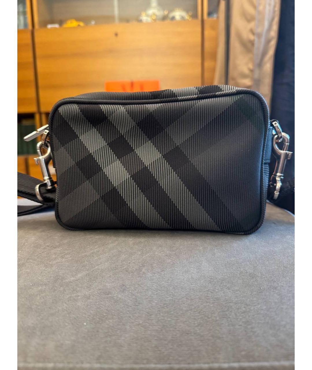 BURBERRY Черная сумка на плечо, фото 2