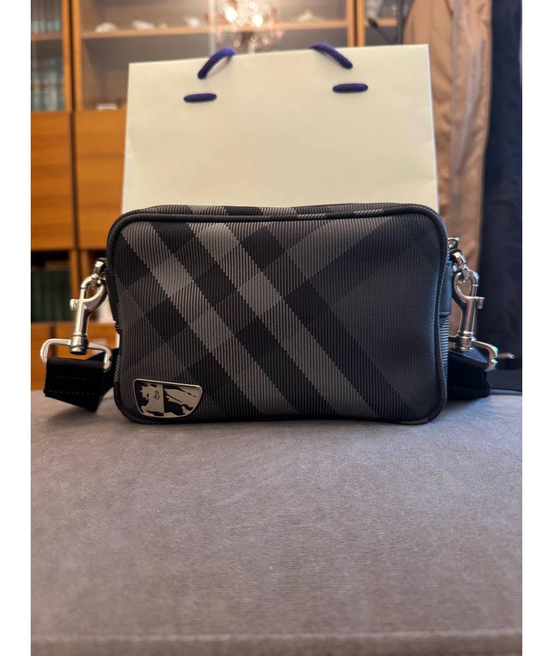 BURBERRY Черная сумка на плечо, фото 5