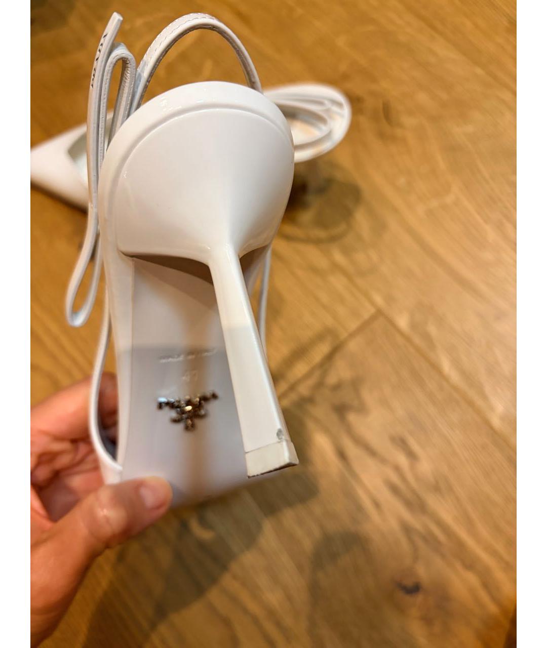 PRADA Белые туфли из лакированной кожи, фото 6