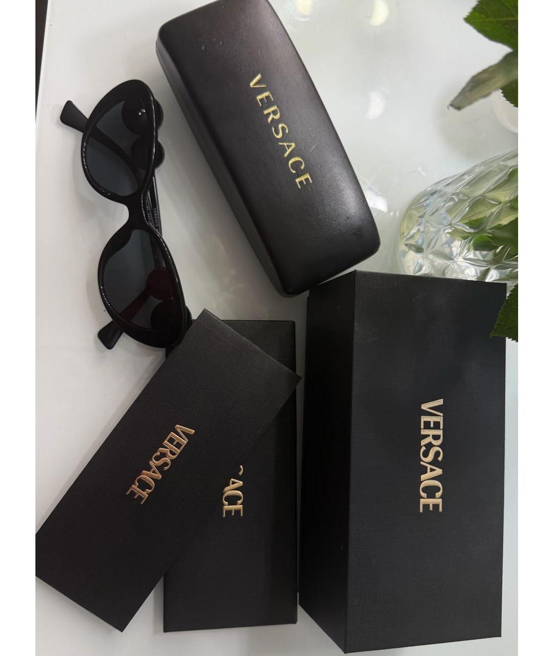 VERSACE Черные пластиковые солнцезащитные очки, фото 2