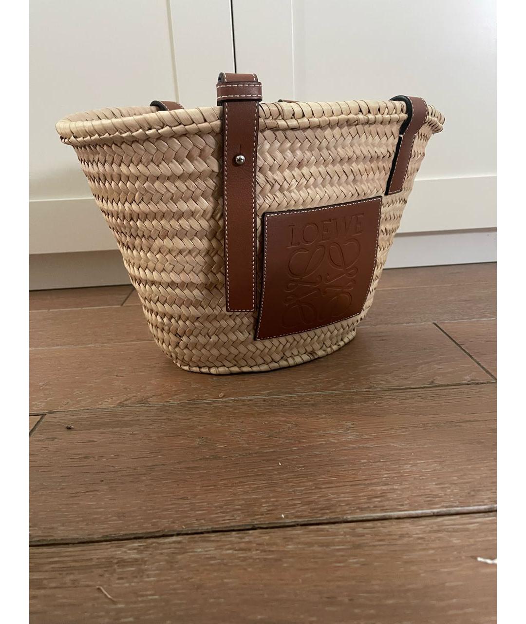 LOEWE Бежевая плетеная сумка через плечо, фото 2