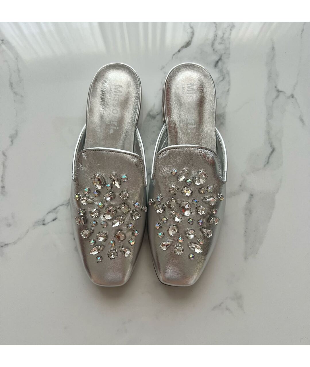 MISSOURI Серебряные кожаные сандалии и шлепанцы, фото 4