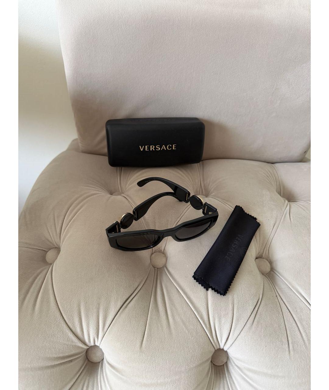VERSACE Черные пластиковые солнцезащитные очки, фото 4