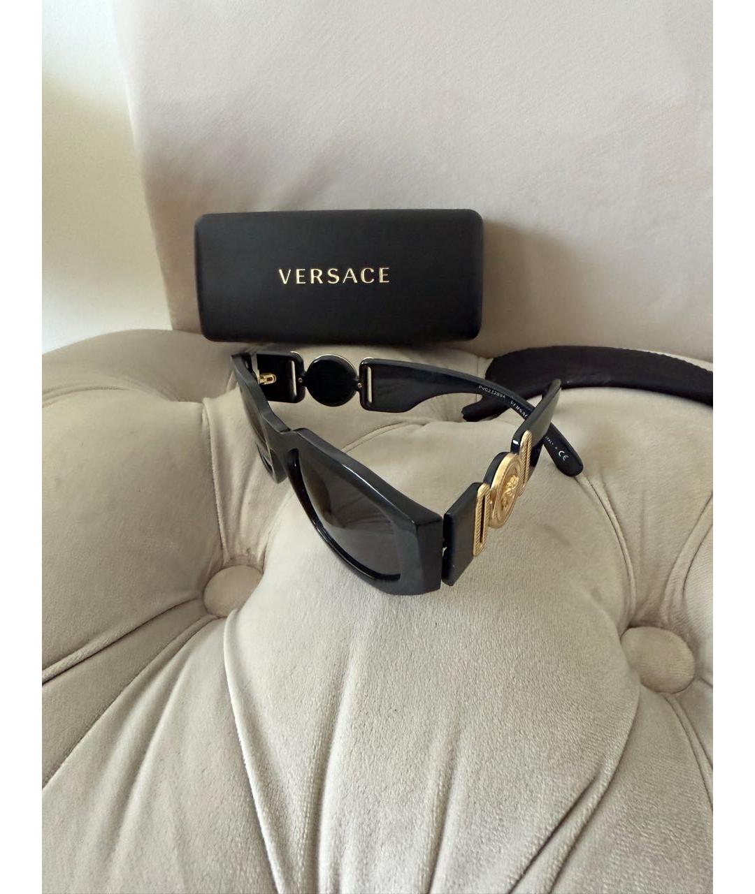 VERSACE Черные пластиковые солнцезащитные очки, фото 2
