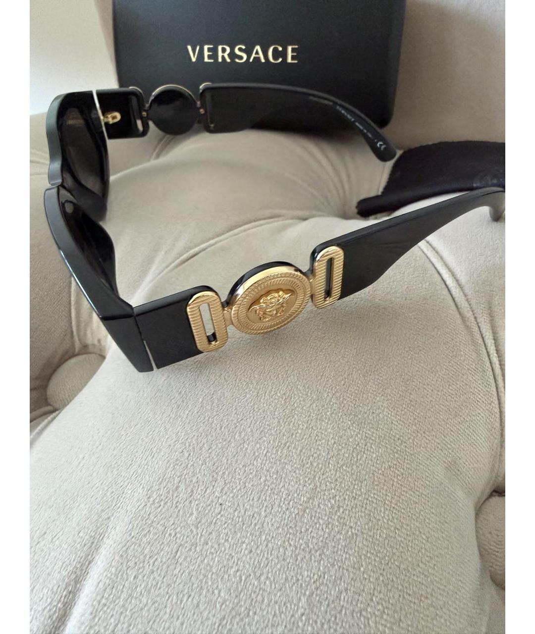 VERSACE Черные пластиковые солнцезащитные очки, фото 3