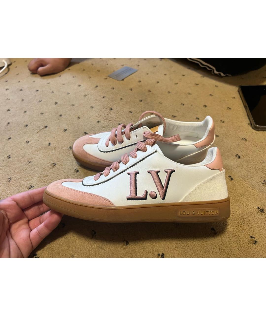 LOUIS VUITTON Белые замшевые кеды, фото 2