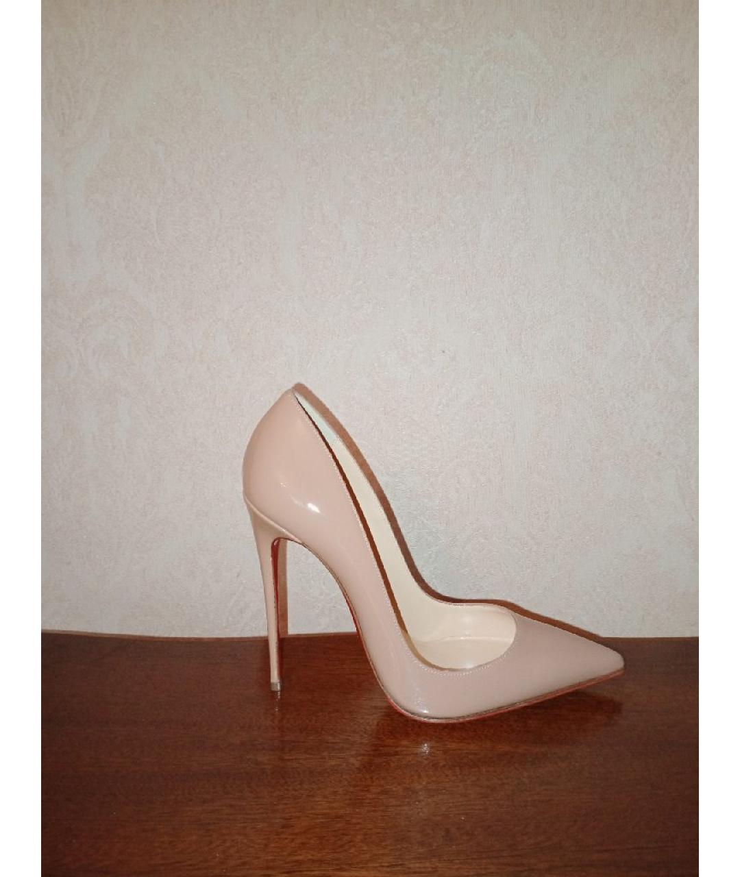 CHRISTIAN LOUBOUTIN Бежевые туфли из лакированной кожи, фото 7