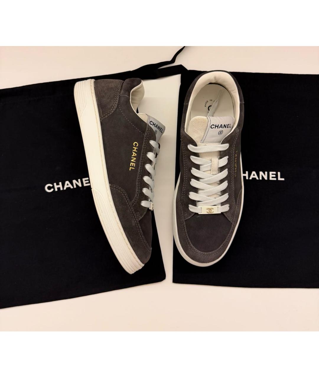 CHANEL Серые замшевые кеды, фото 3